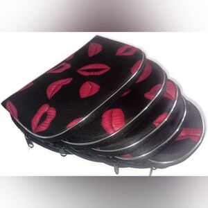 HOT LIPS 5 PIECE COSMETIC BAGS